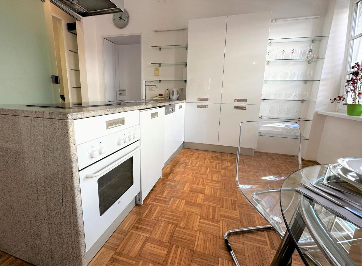 Charming Starry Night Apartment Ljubljana Eksteriør billede